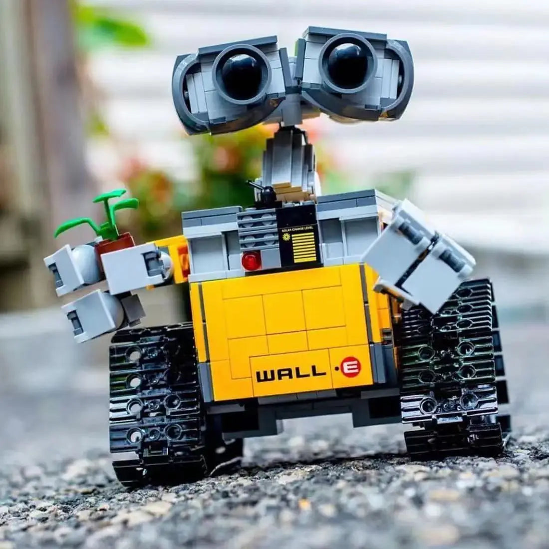 New 687PCS Disney WALL E High-tech APP Motorized RC Robot Functions Figures Technical Building Block For Children Toys Gift
